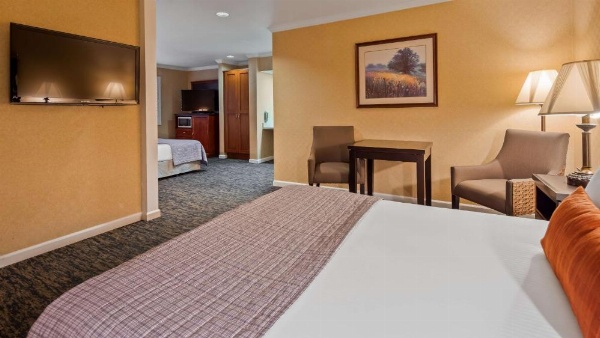 Best Western Plus Humboldt Bay Inn image 15