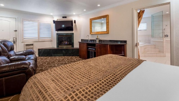 Best Western Plus Humboldt Bay Inn image 16