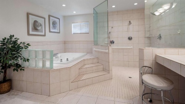 Best Western Plus Humboldt Bay Inn image 27