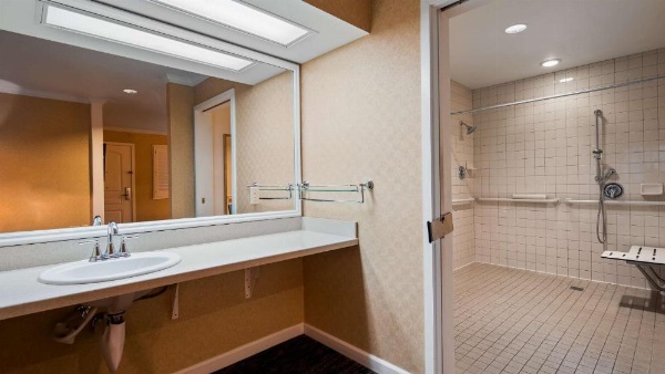 Best Western Plus Humboldt Bay Inn image 28