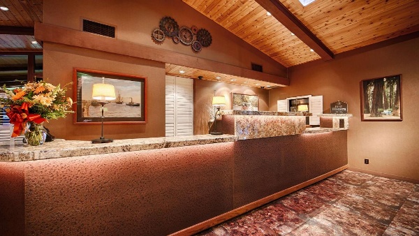 Best Western Plus Humboldt Bay Inn image 3