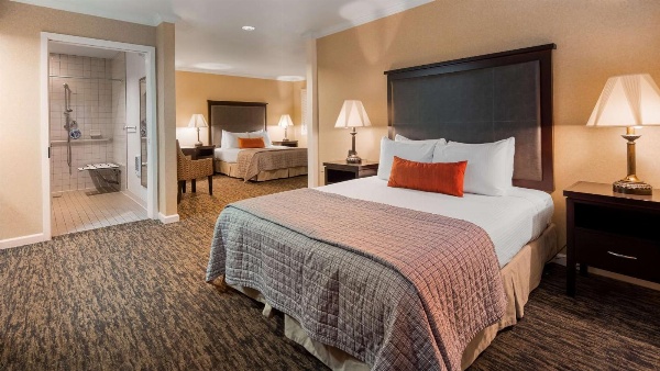 Best Western Plus Humboldt Bay Inn image 6