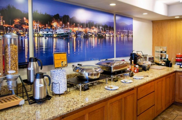 Best Western Plus Humboldt Bay Inn image 8